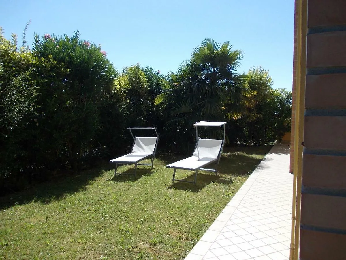 Сasa de vacaciones Alessandria Residence Desenzano del Garda