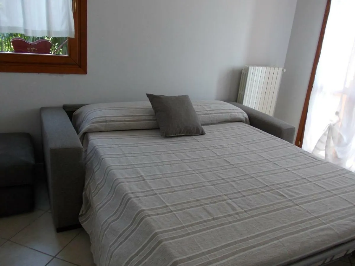 Alessandria Residence Desenzano del Garda Сasa de vacaciones
