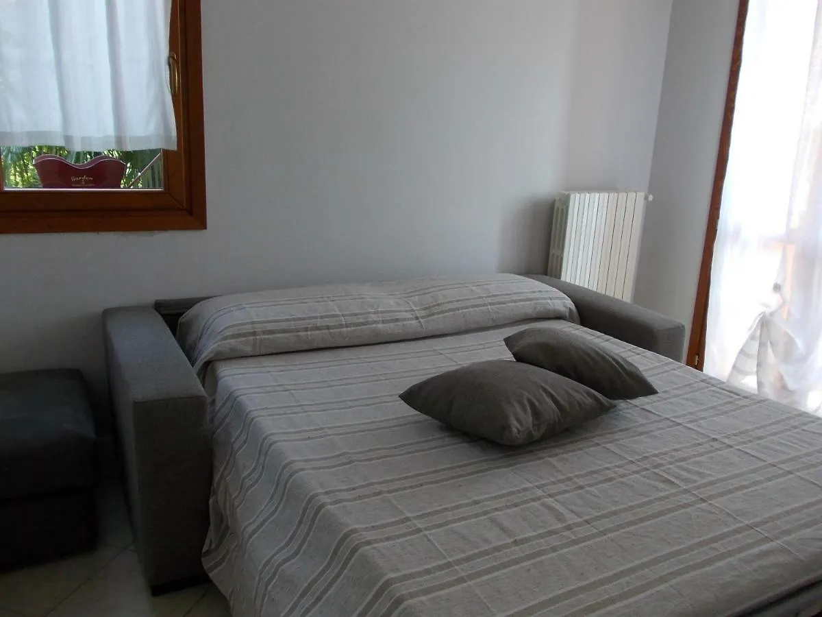 Сasa de vacaciones Alessandria Residence Desenzano del Garda Italia