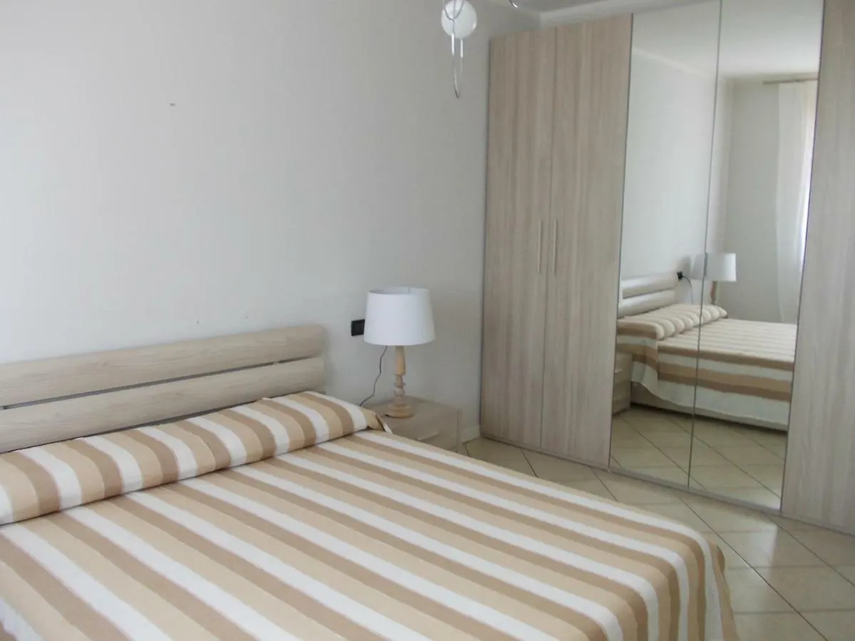 Alessandria Residence Desenzano del Garda Сasa de vacaciones